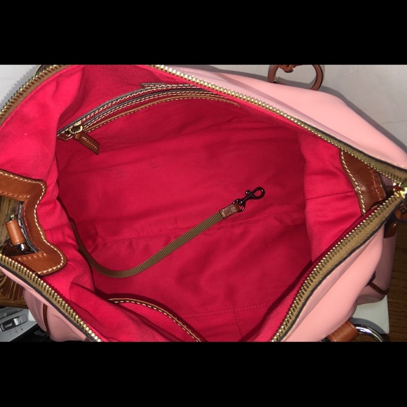 Dooney & Bourke Large Pale Pink Satchel - Picture 8 of 11